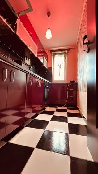 Apartament cu 2 camere semidecomandat în 1 Mai