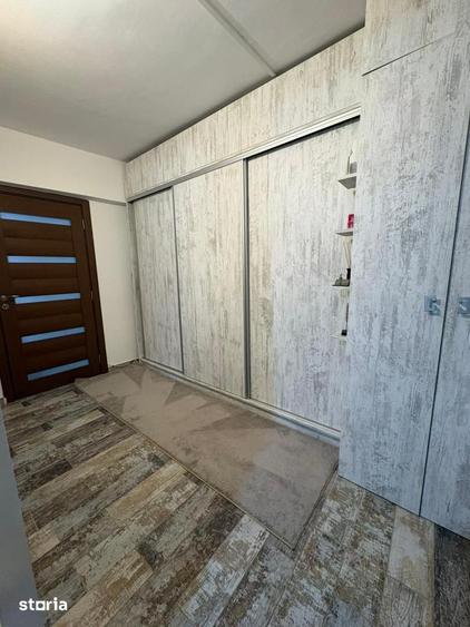 Apartament cu 2 camere semidecomandat în Iancului