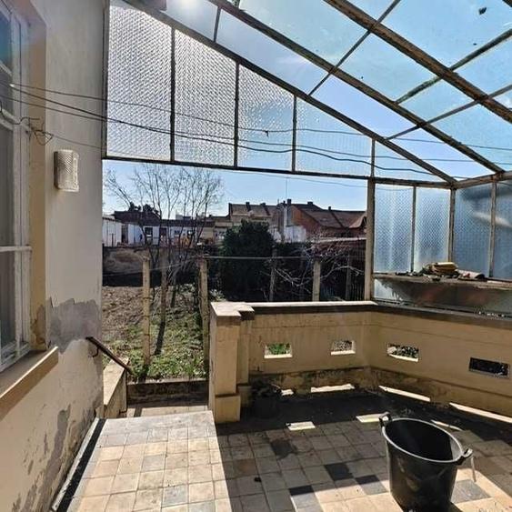Casă cu 3 camere în Ultracentral
