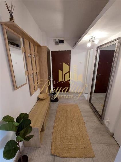 Apartament cu 2 camere decomandat, mobilat în Olimpia-Stadion