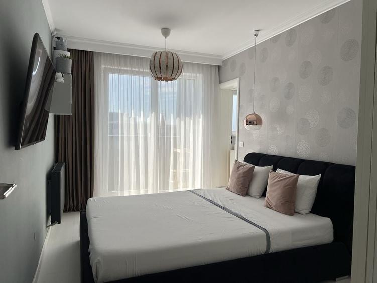 Apartament cu 3 camere decomandat în Lazaret