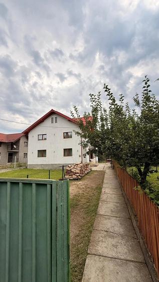 Casă cu 3 camere cu Teren 2000 Mp în Gornet