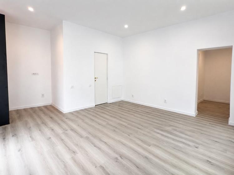 Spațiu comercial, de 45 mp, în Blumăna