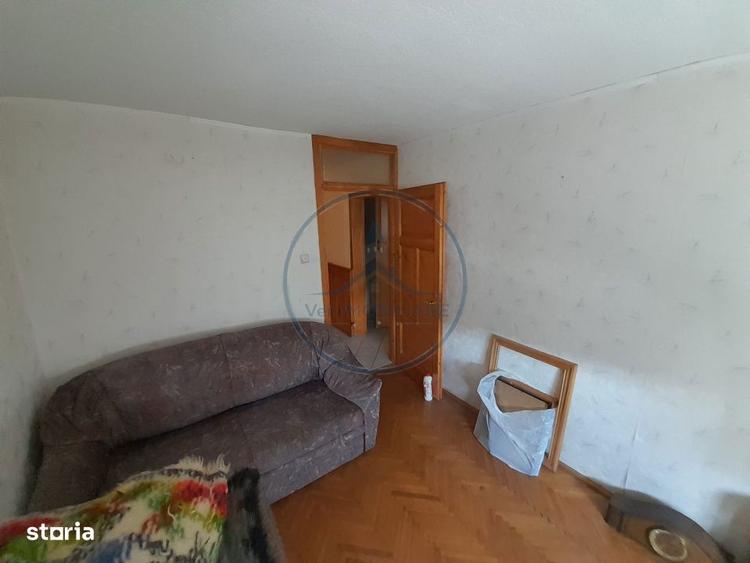 Apartament cu 4 camere, mobilat în Independenței