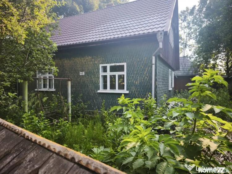 Casă cu 3 camere cu Teren 6500 Mp în Negostina
