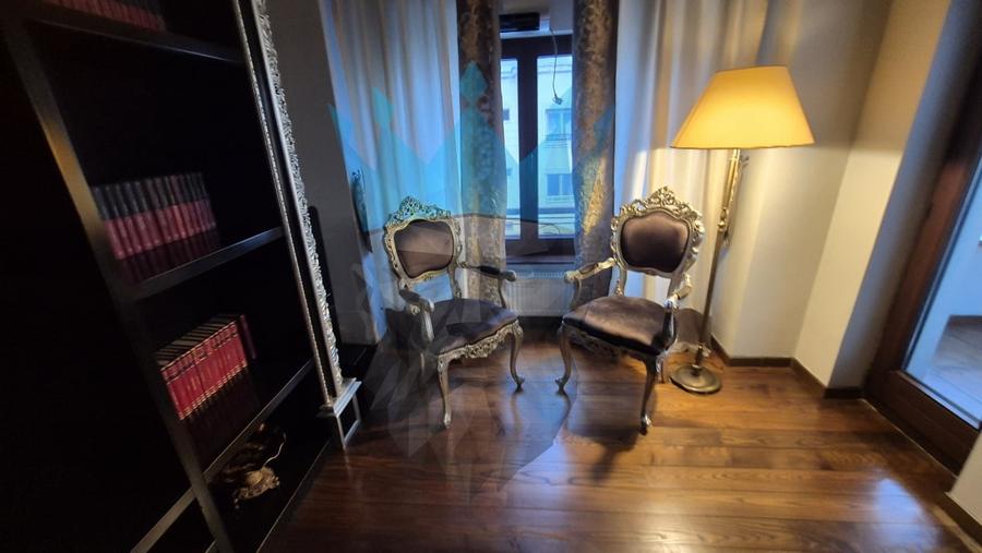 Apartament cu 3 camere decomandat, mobilat în Națiunile Unite