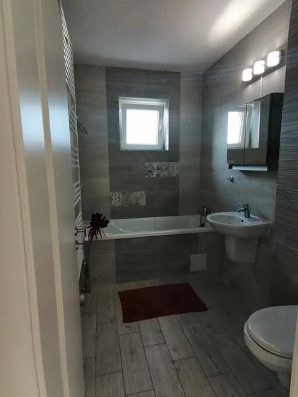 Apartament cu 2 camere decomandat în Avantgarden