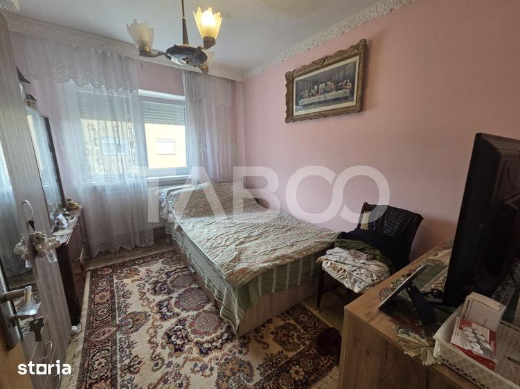 Apartament 3 camere decomandat zona 1 Decembrie 75mp si boxa la subsol - 5