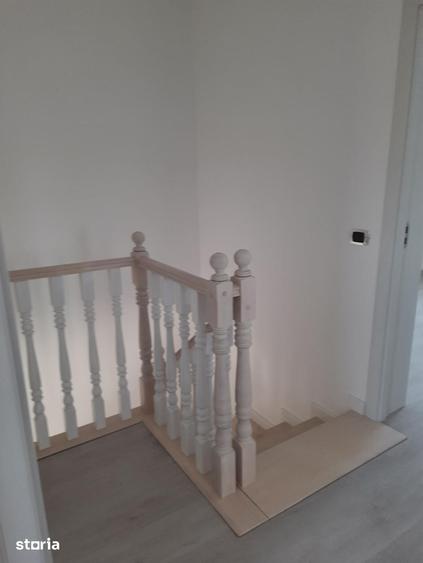 Casă cu 4 camere decomandat cu Teren 250 Mp în Burdujeni