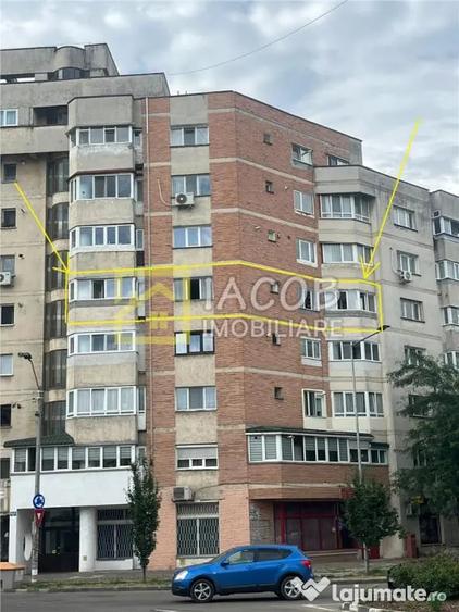 Apartament cu 3 camere decomandat în Ștefan cel Mare