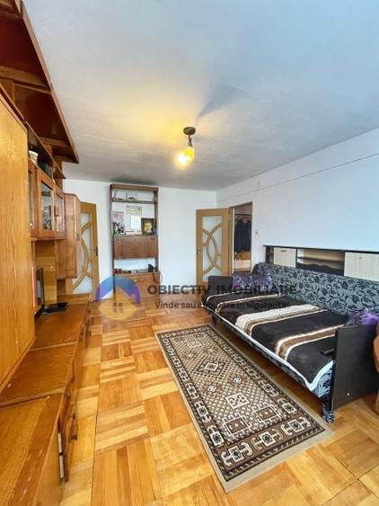 Apartament cu 2 camere semidecomandat, mobilat în Dărmănești