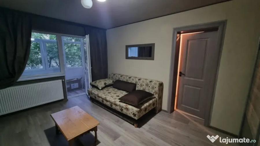 Apartament cu 2 camere semidecomandat, mobilat în Brazda lui Novac
