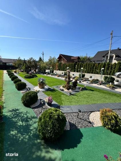Casă cu 6 camere cu Teren 4000 Mp în Firiza