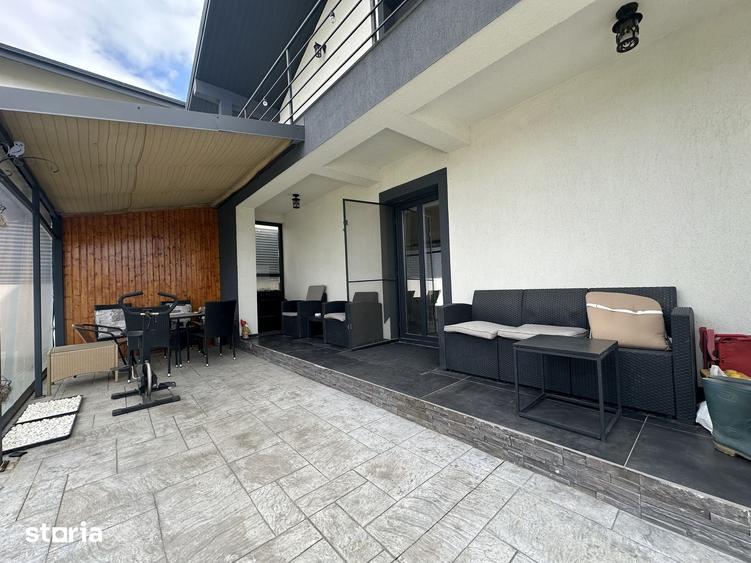 Casă cu 4 camere cu Teren 420 Mp în Bucium