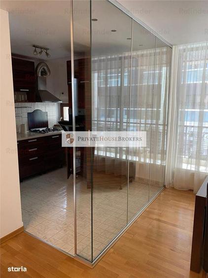 Apartament cu 3 camere semidecomandat, mobilat în Aviației