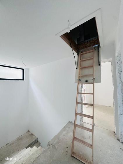 Casă cu 4 camere în Urseni