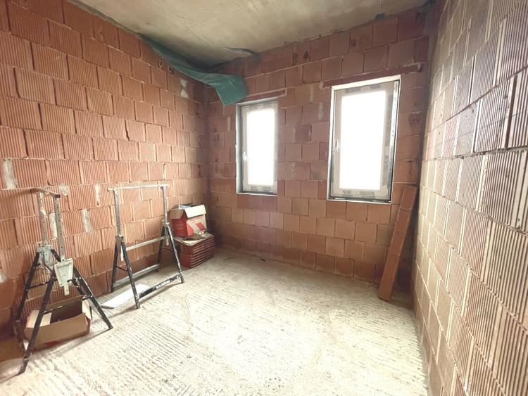 Casă individuală cu 3 camere cu Teren 535 Mp în Micești