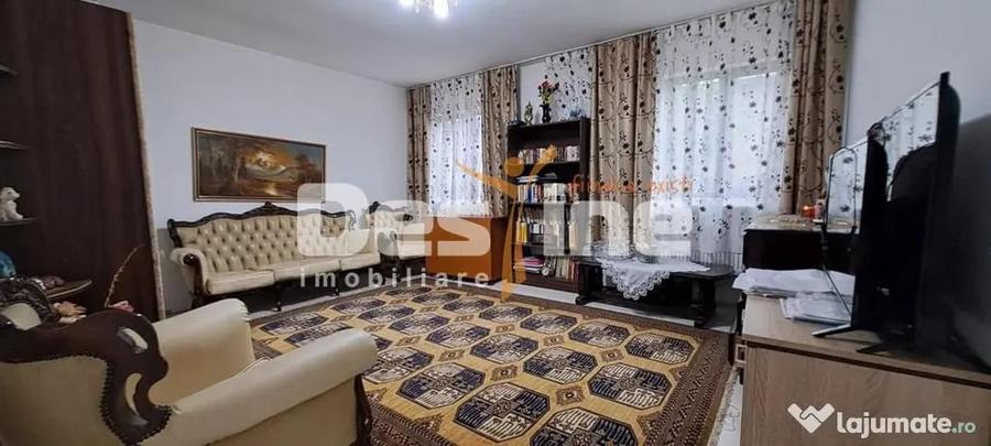 Casă cu 8 camere cu Teren 300 Mp în Lunca Cetățuii