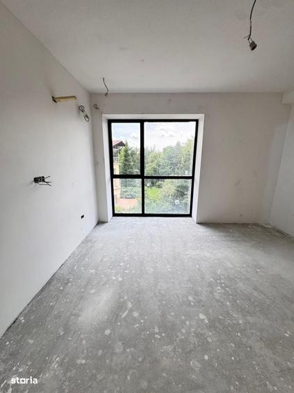 Apartament cu 4 camere în Sud