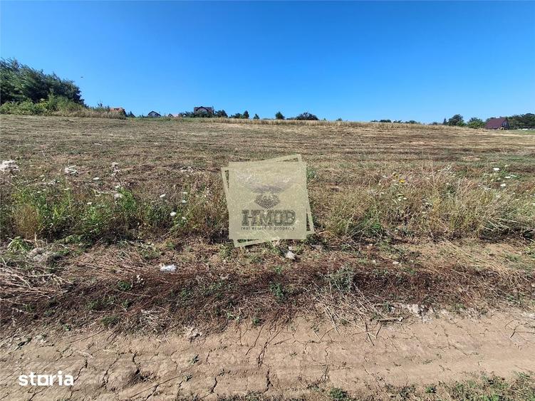 Teren de 537 mp, în Roșia