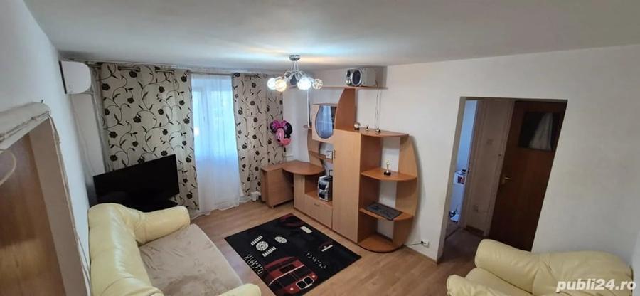 Apartament cu 2 camere semidecomandat în Giurgiului