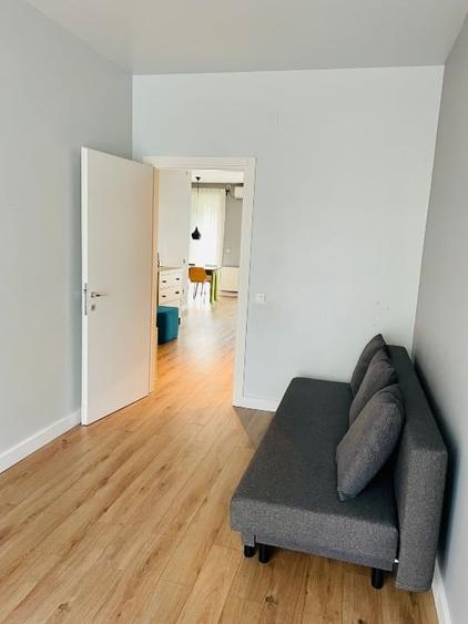 Apartament cu 3 camere decomandat, mobilat în Central