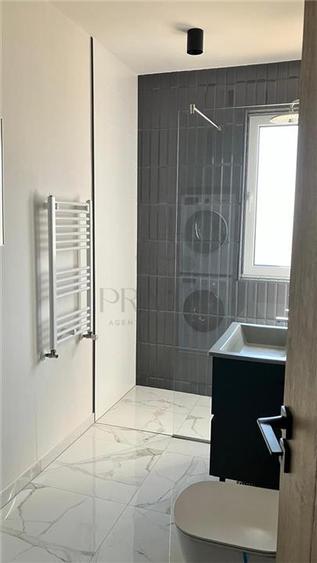 Apartament cu 2 camere semidecomandat, mobilat în Aradului