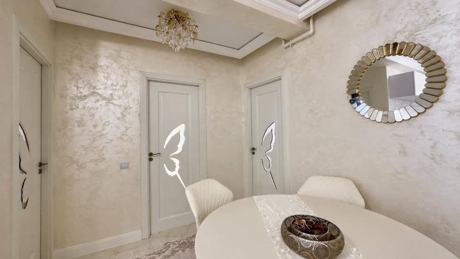 Apartament cu 3 camere decomandat, mobilat în Central