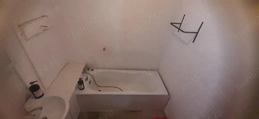 Casă cu 4 camere cu Teren 2800 Mp în Crocna