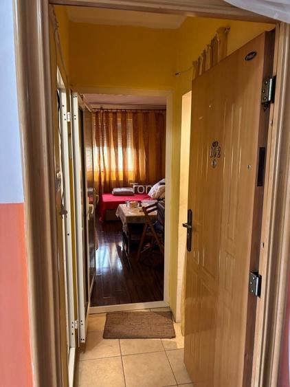 Vand garsoniera zona energia