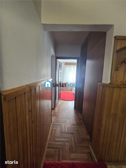 Apartament cu 3 camere, mobilat în Central