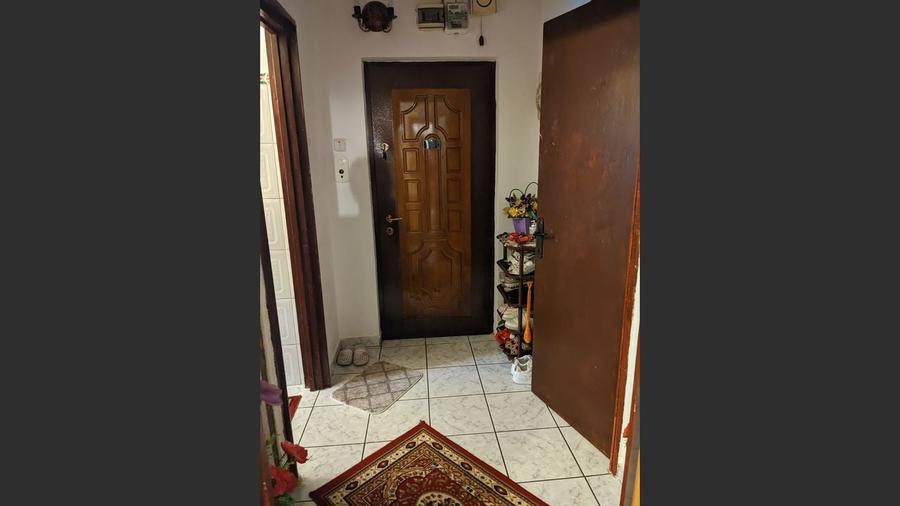 Apartament cu 2 camere decomandat în Autogară