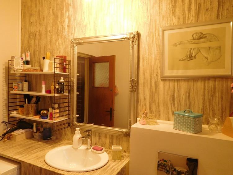 Apartament cu 5 camere decomandat în Central