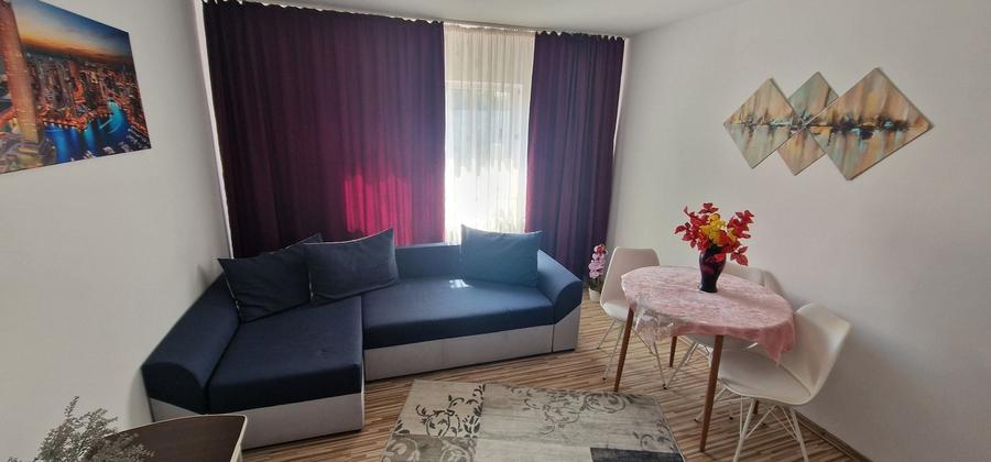 Apartament cu 4 camere decomandat în Inel II