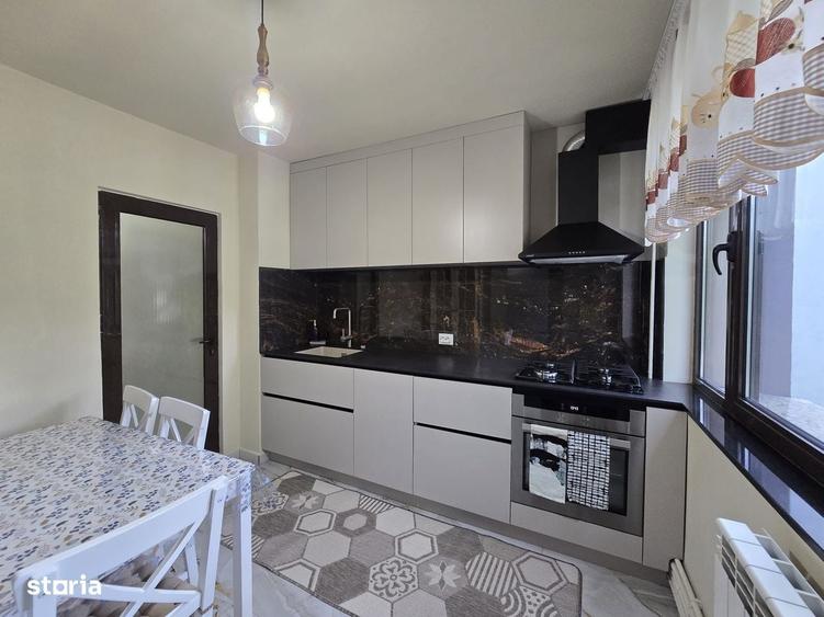 Apartament cu 4 camere în Mazepa 1