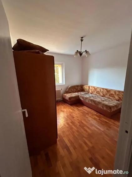 Apartament cu 3 camere decomandat în Mărăști