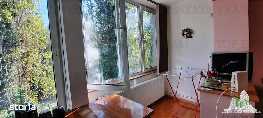 Apartament cu 3 camere în Pajura