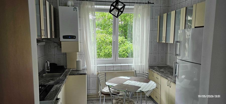 Apartament cu 2 camere decomandat, mobilat în Centrul Civic