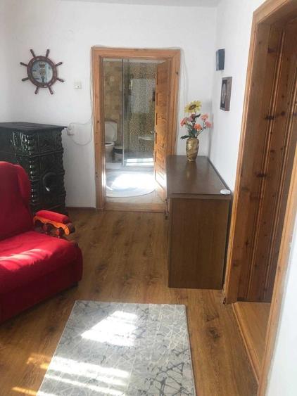 Casă cu 3 camere în Central