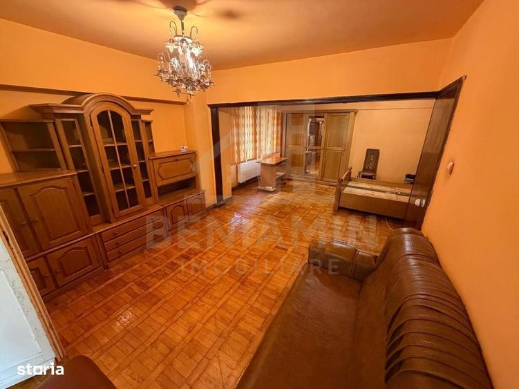 Apartament cu 3 camere decomandat în Lăpuș