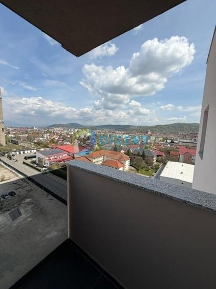 Apartament cu 3 camere decomandat în Decebal