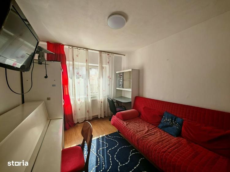 Apartament cu 3 camere decomandat în Lăpuș