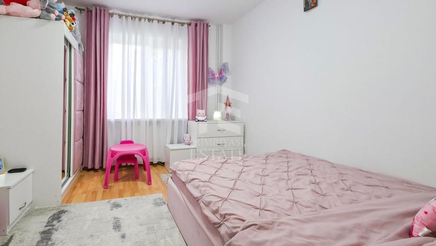 Apartament cu 3 camere decomandat, mobilat în Ferentari
