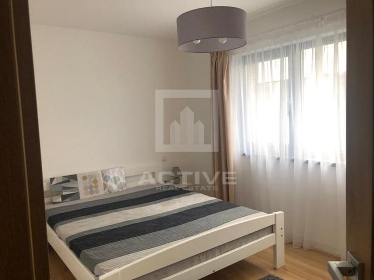 Duplex cu 4 camere cu Canalizare în Europa