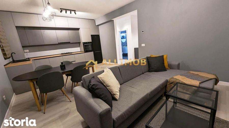 Casă cu 4 camere cu Teren 310 Mp în Păulești