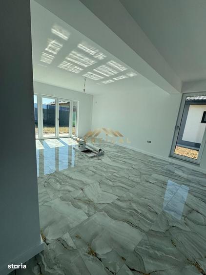 Casă cu 3 camere cu Teren 375 Mp în Vidra