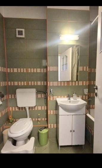 Apartament cu 3 camere circular, mobilat în Răcădău