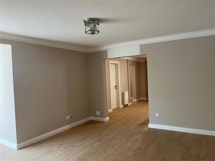 RECO Apartament 3 camere decomandat tip PC zona Decebal - 2