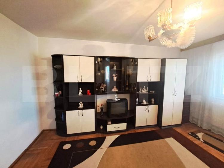 Apartament cu 3 camere decomandat, mobilat în Gemenii