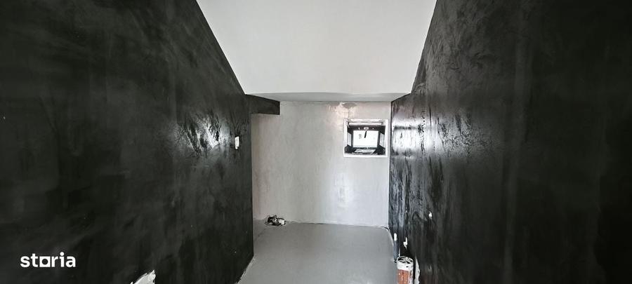 Casă cu 4 camere în Corunca